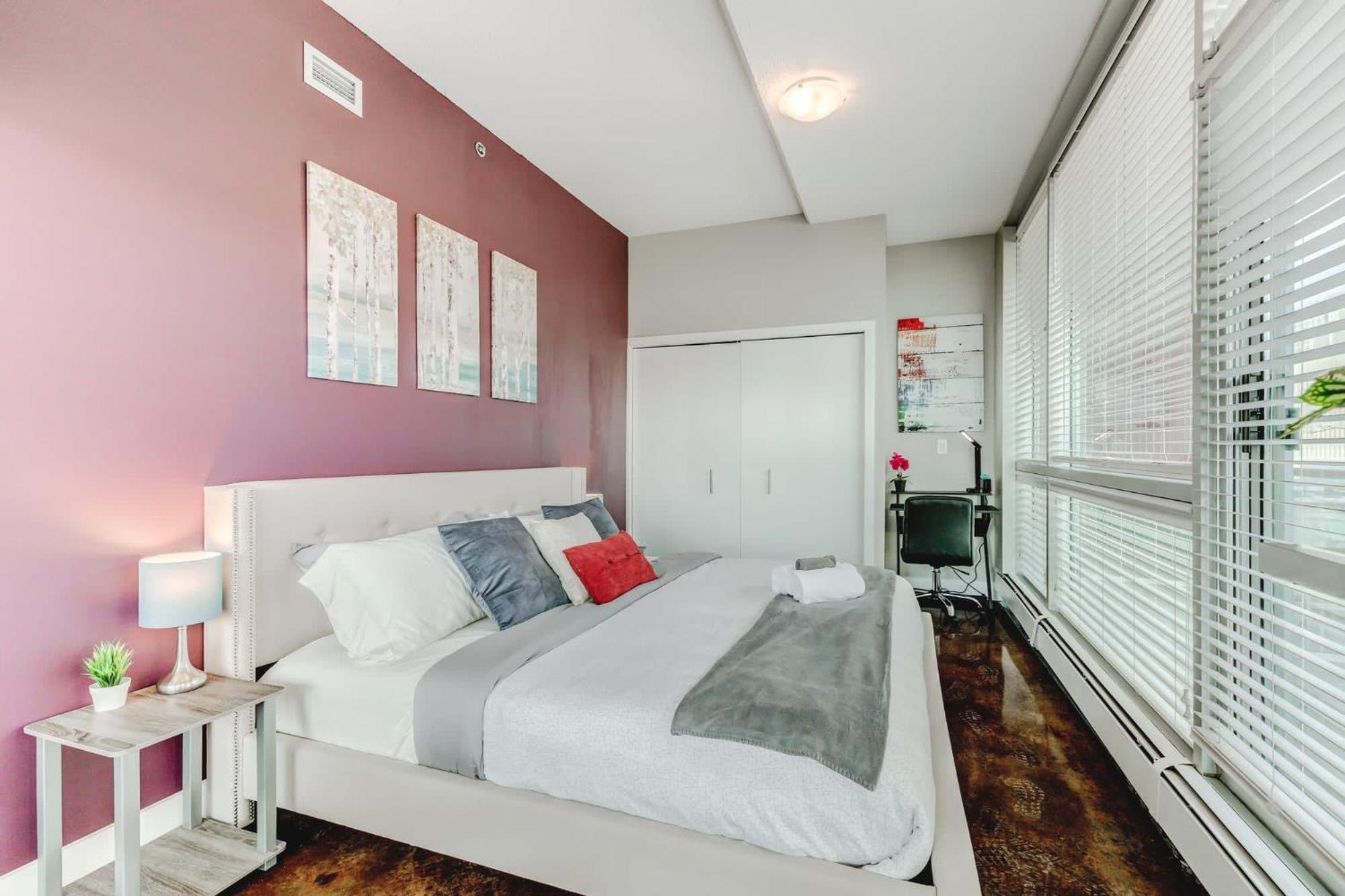 Upscale 2Br Condo - King Bed - Stunning Views Calgary Ngoại thất bức ảnh